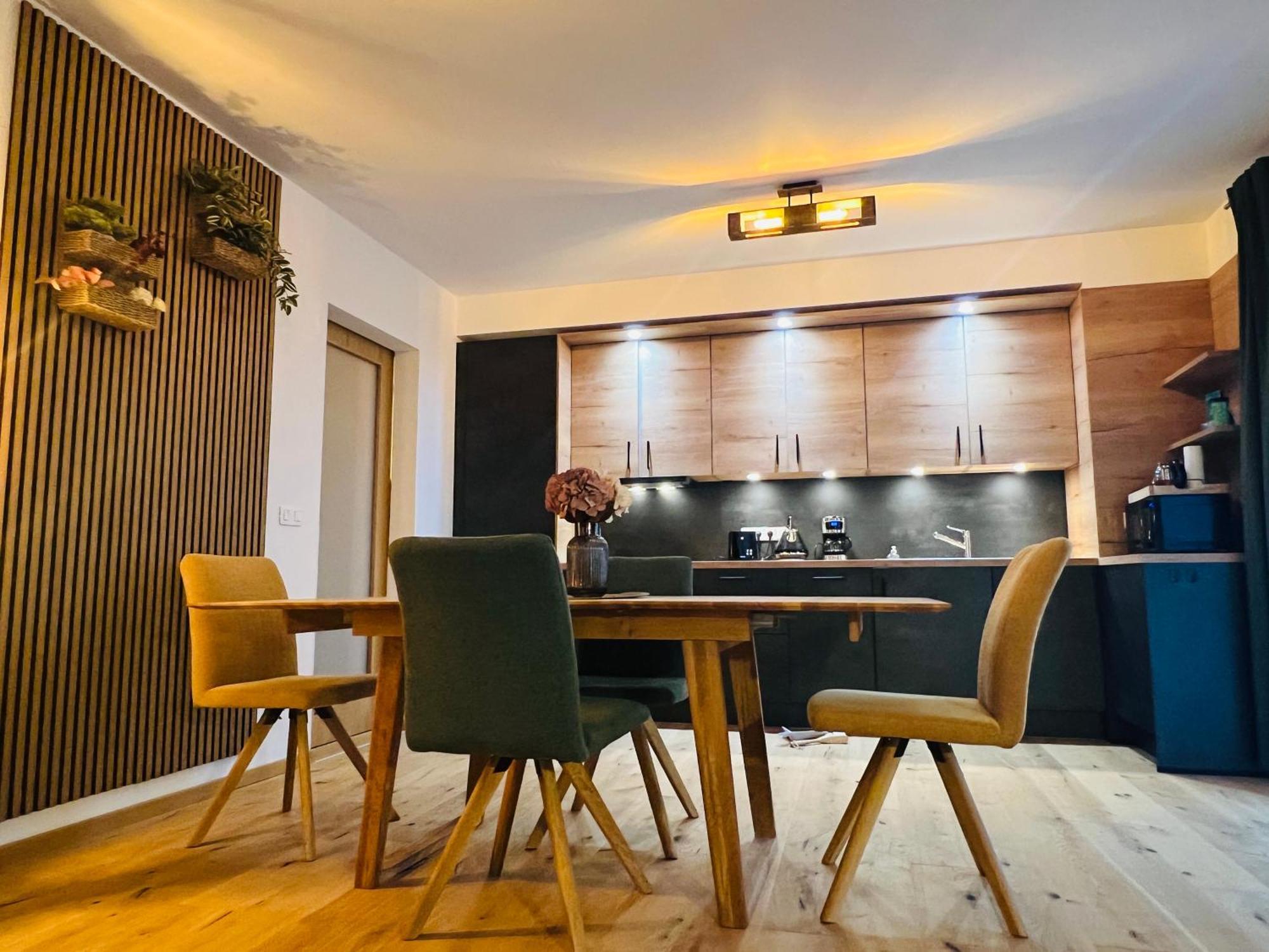 Family 2 Bedroom Ski&Bike Apartment With Terrase Janské Lázně Eksteriør billede